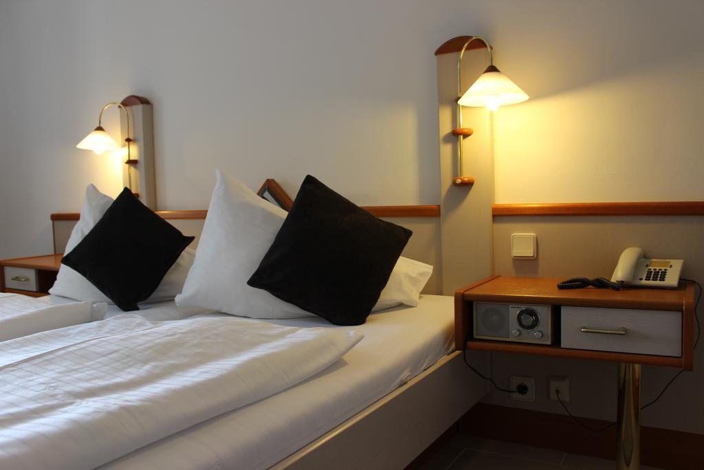 Seehotel Paulitsch Velden am Wörthersee Kamer foto