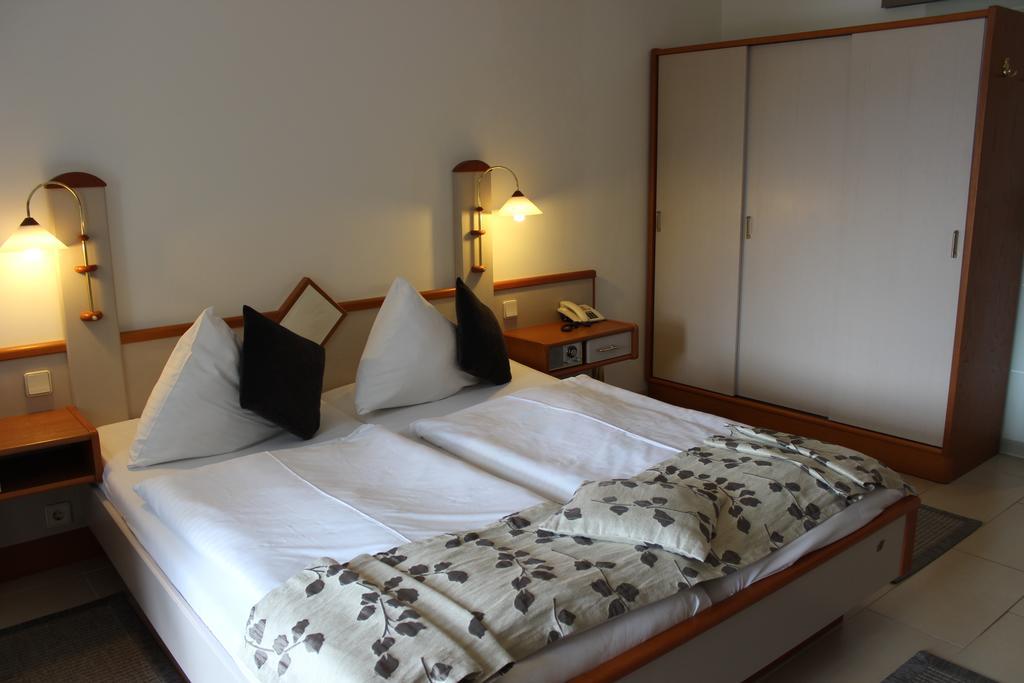 Seehotel Paulitsch Velden am Wörthersee Kamer foto